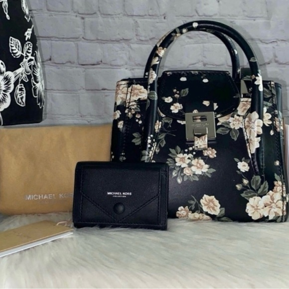 Michael Kors Handbags - Michael Kors Mini Floral BANCROFT Satchel/WALLET w/Pocket 2pc Set